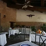 La Maestà Antica Dimora Di Campagna Alojamento de Turismo Rural Foligno