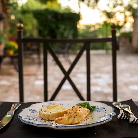La Maesta Antica Dimora Di Campagna Agroturismo Foligno