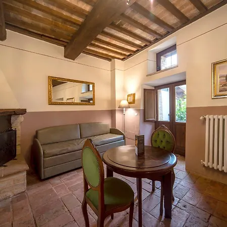 Agroturismo La Maesta Antica Dimora Di Campagna *