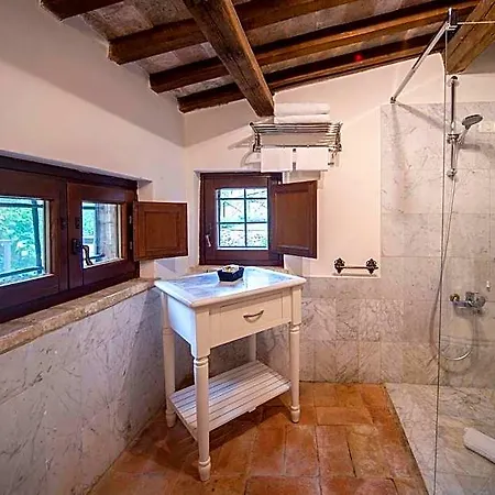La Maesta Antica Dimora Di Campagna *